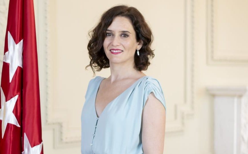 políticas guapas españolas: Isabel Díaz Ayuso